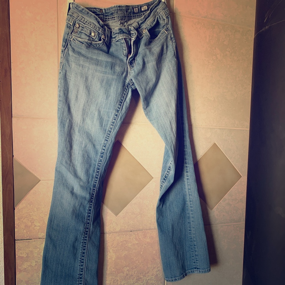 Miss me jeans boot cut.